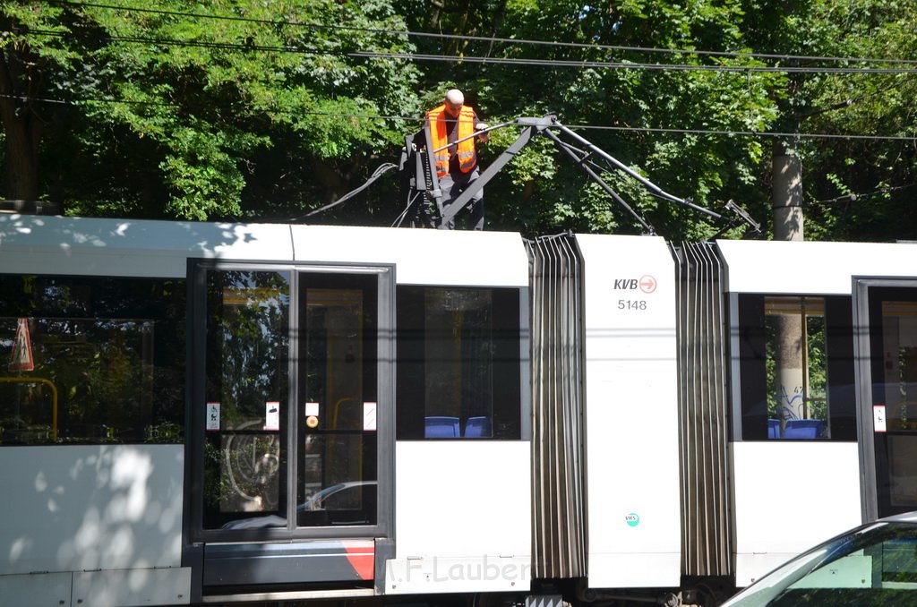 KVB Bahn defekt Koeln Buchheim Heidelbergerstr P41.JPG - Miklos Laubert